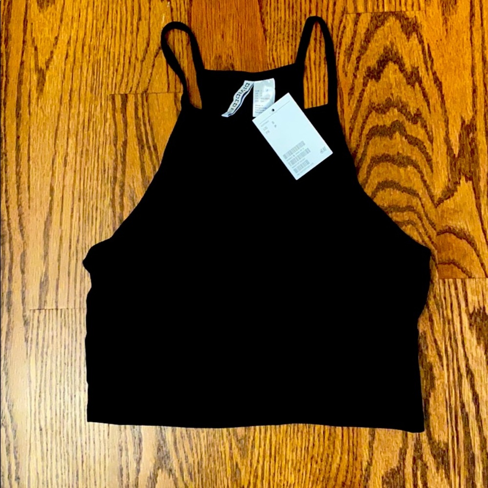 Black H&M crop top